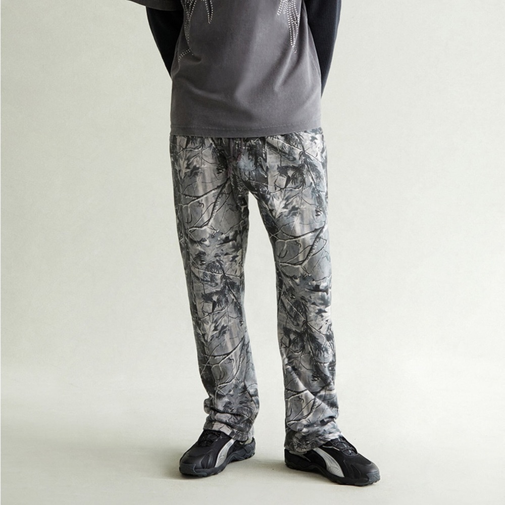PacSun Camo Sweatpants